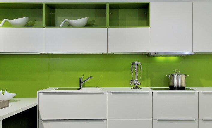 Diese moderne weiße Küche von Nobilia könnte auch bei Ihnen in Laage oder Rostock stehen. Diese moderne weiße Küche von Nobilia könnte auch bei Ihnen in Laage oder Rostock stehen.